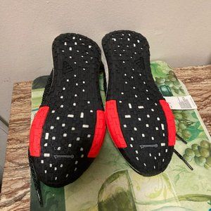 adidas Pulseboost HD Core Black      Adidas Men's Sneakers Size 7 Running PulseB